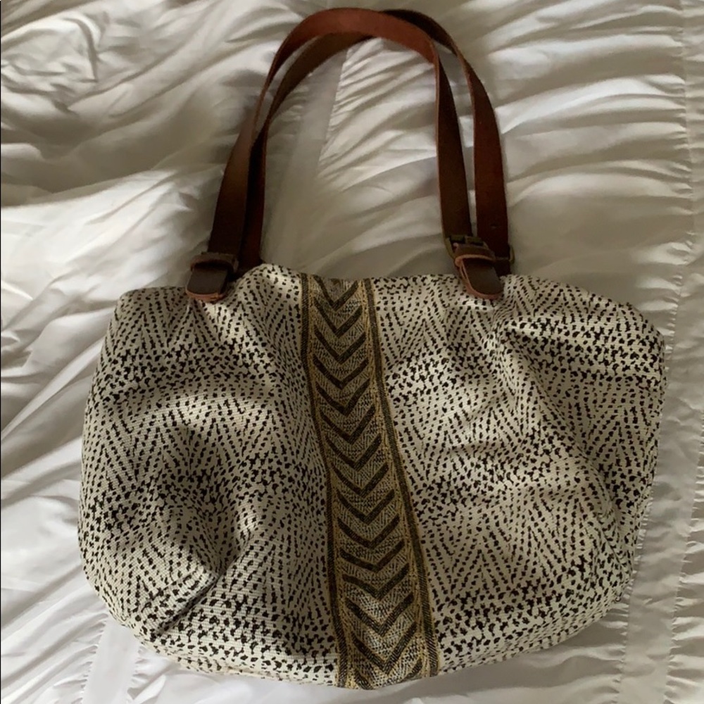 Prana shoulder bag